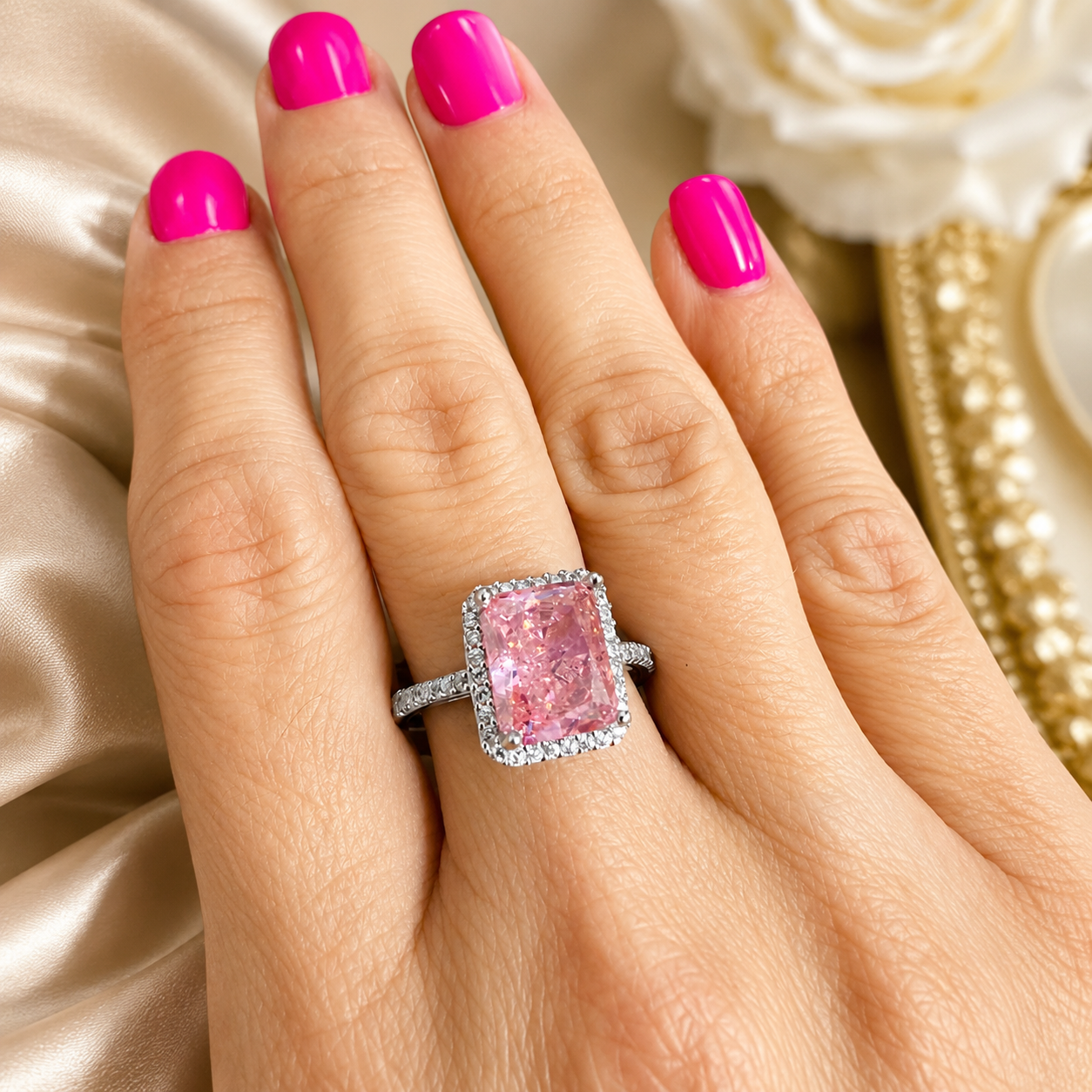 Inel din Argint 925 „Rozalia Imperială” – Piatră Roz 10x8 mm, Eleganță Regală și Strălucire Eternă. id557