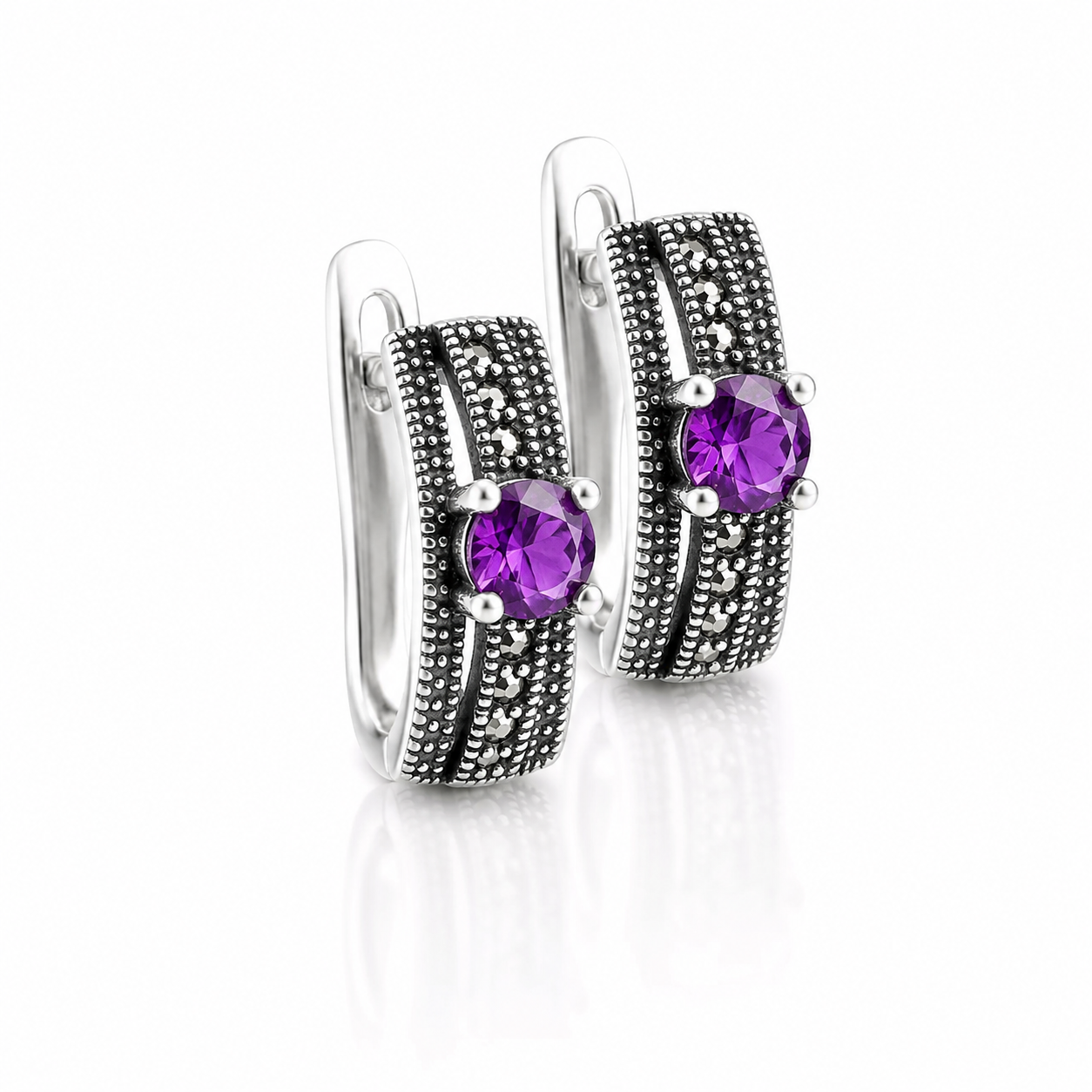 Cercei din Argint 925 „Amurg Violet” cu Marcasite și Cristal Mov – Eleganță Vintage, Diametru 1 cm. CD622G