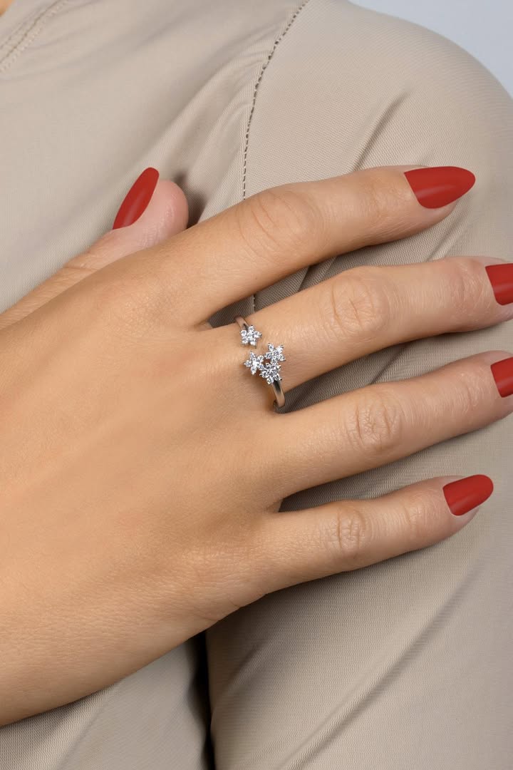 Inel dama argint motiv floral cutie cadou