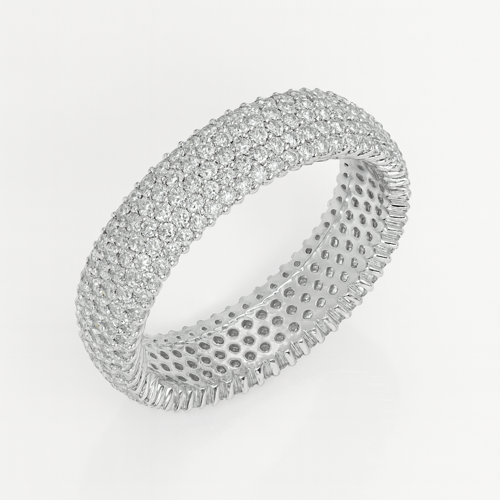 Inel eternity din argint 925 pentru femei, cu zirconii albe micro pave, finisaj lucios, greutate aproximativ 3.5 grame, prezentat pe fundal alb lucios, bijuterie elegantă cu cutie cadou, factură și certificat de conformitate, fundal alb lucios