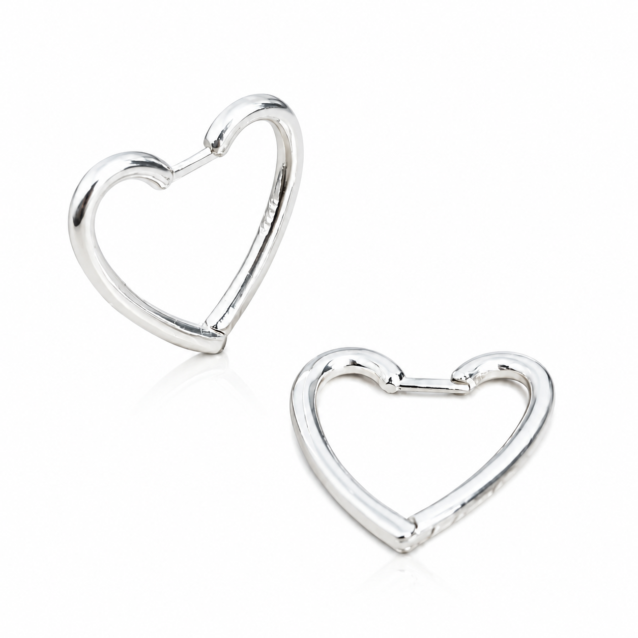 Cercei Inimă din Argint 925 – Eleganță Minimalistă, Design Modern 2x2 cm, 3.35g, Cadou Ideal Femei. CD592