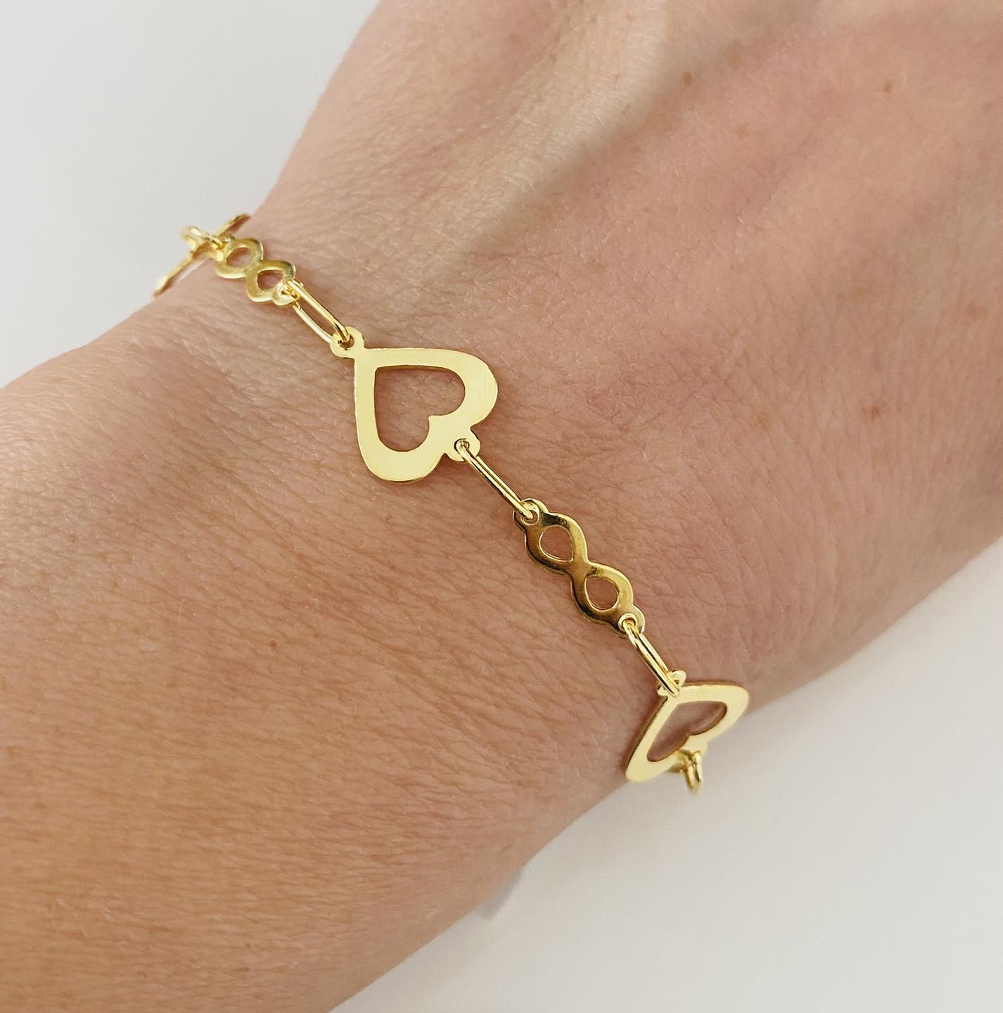 Bratara argint placat cu aur 14k inimi si infinit
