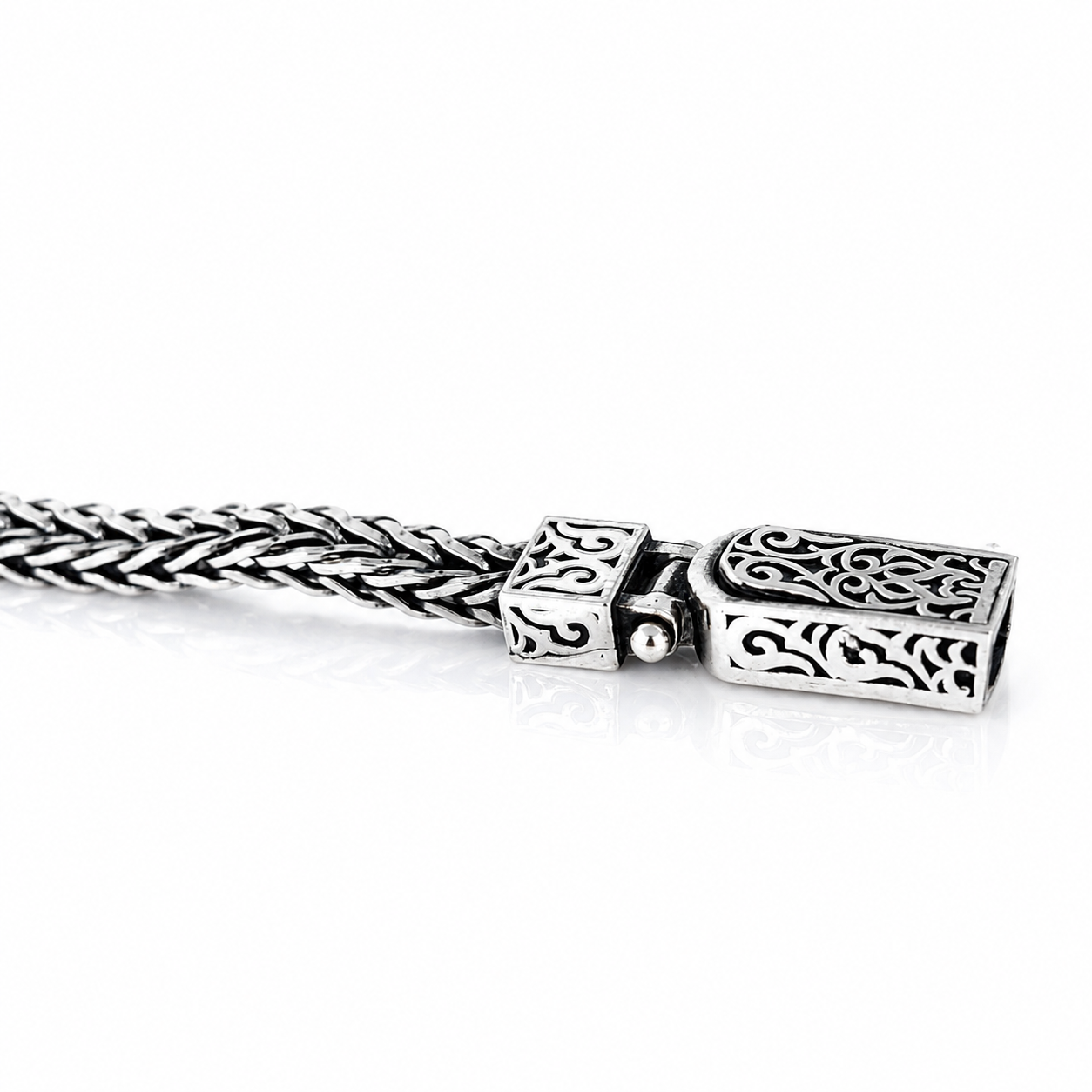 Brățară Bărbătească din Argint 925 „Dacian” – Model Împletit cu Închizătoare Ornamentată, 20 cm, 16,70 g
