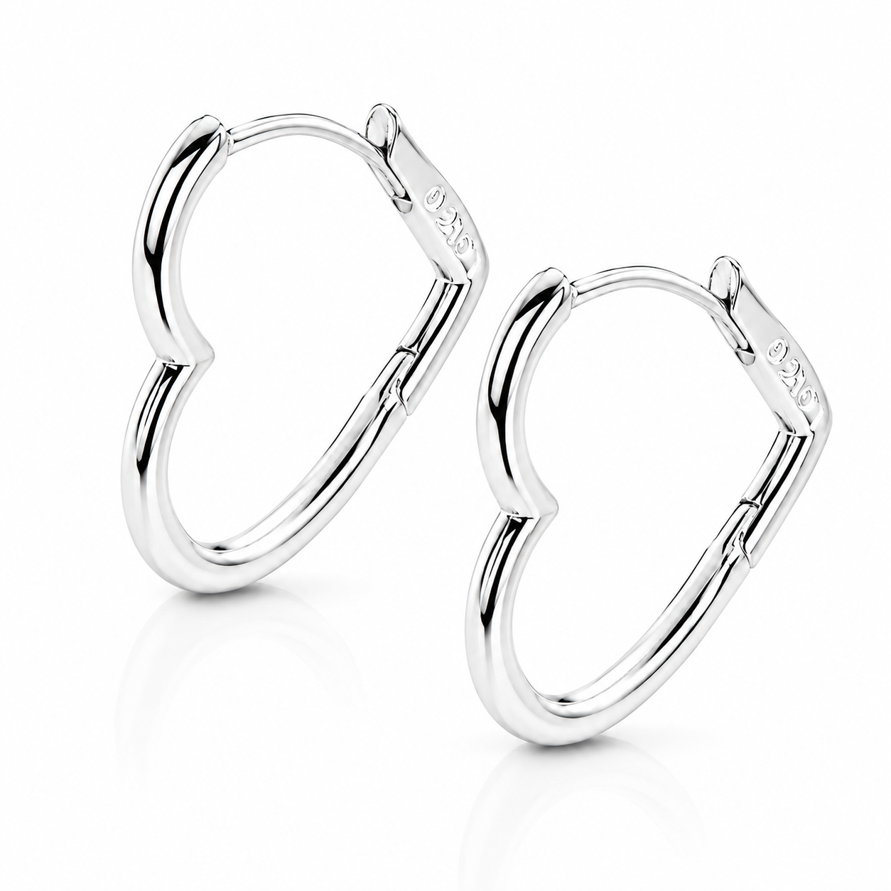 Cercei Inimă din Argint 925 pentru Femei – Eleganță Minimalistă și Simbol al Iubirii Pure. CD594
