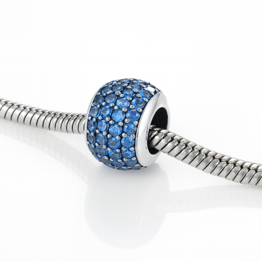Bijuterie charm argint 925 cu design pavé albastru, model premium pentru brățară Pandora.