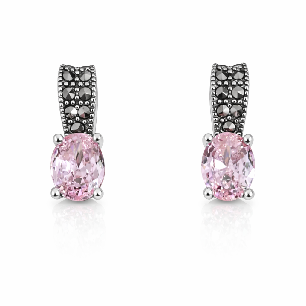 Cercei eleganți din argint 925 cu piatră roz 8x6 mm și detalii marcasite