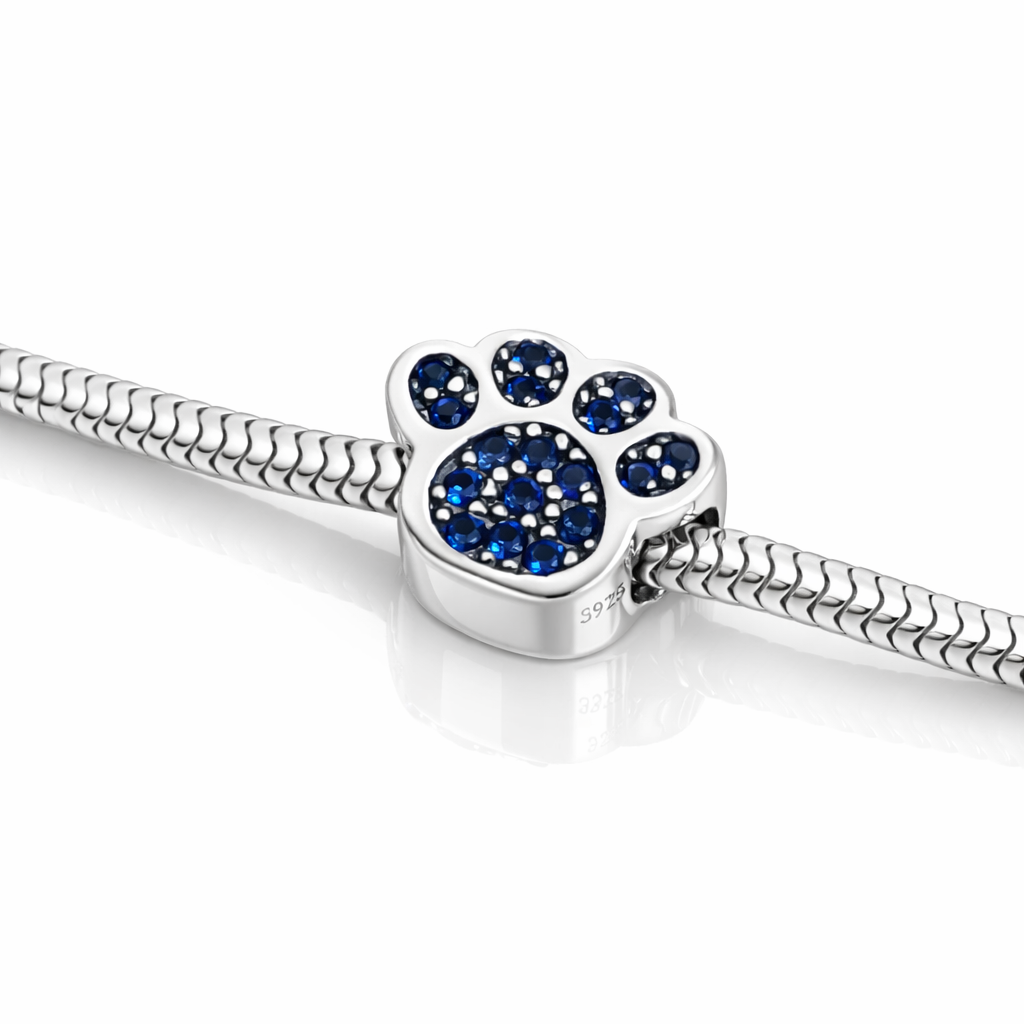 Charm argint 925 formă labă cu cristale albastre, bijuterie premium compatibilă cu brățări tip Pandora
