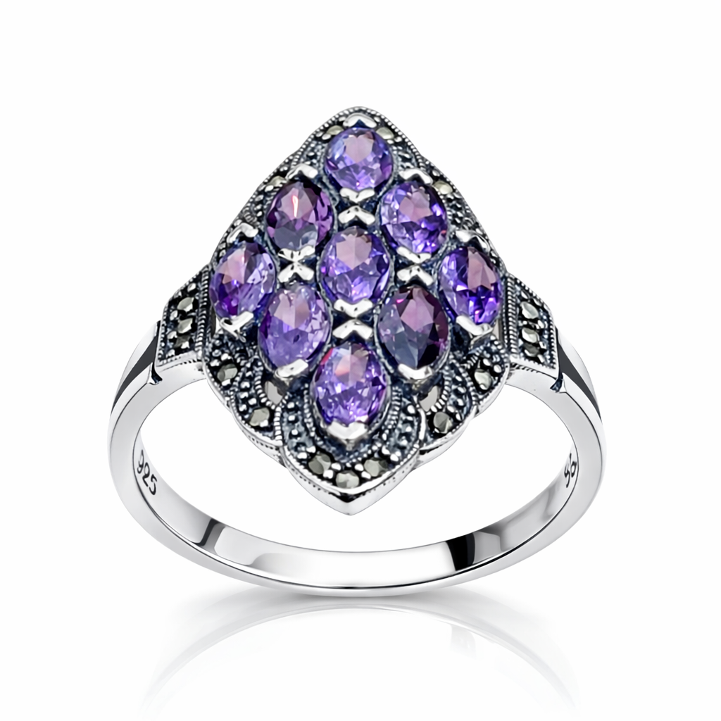 Inel damă din argint 925 cu pietre mov și marcasite, detaliu de design