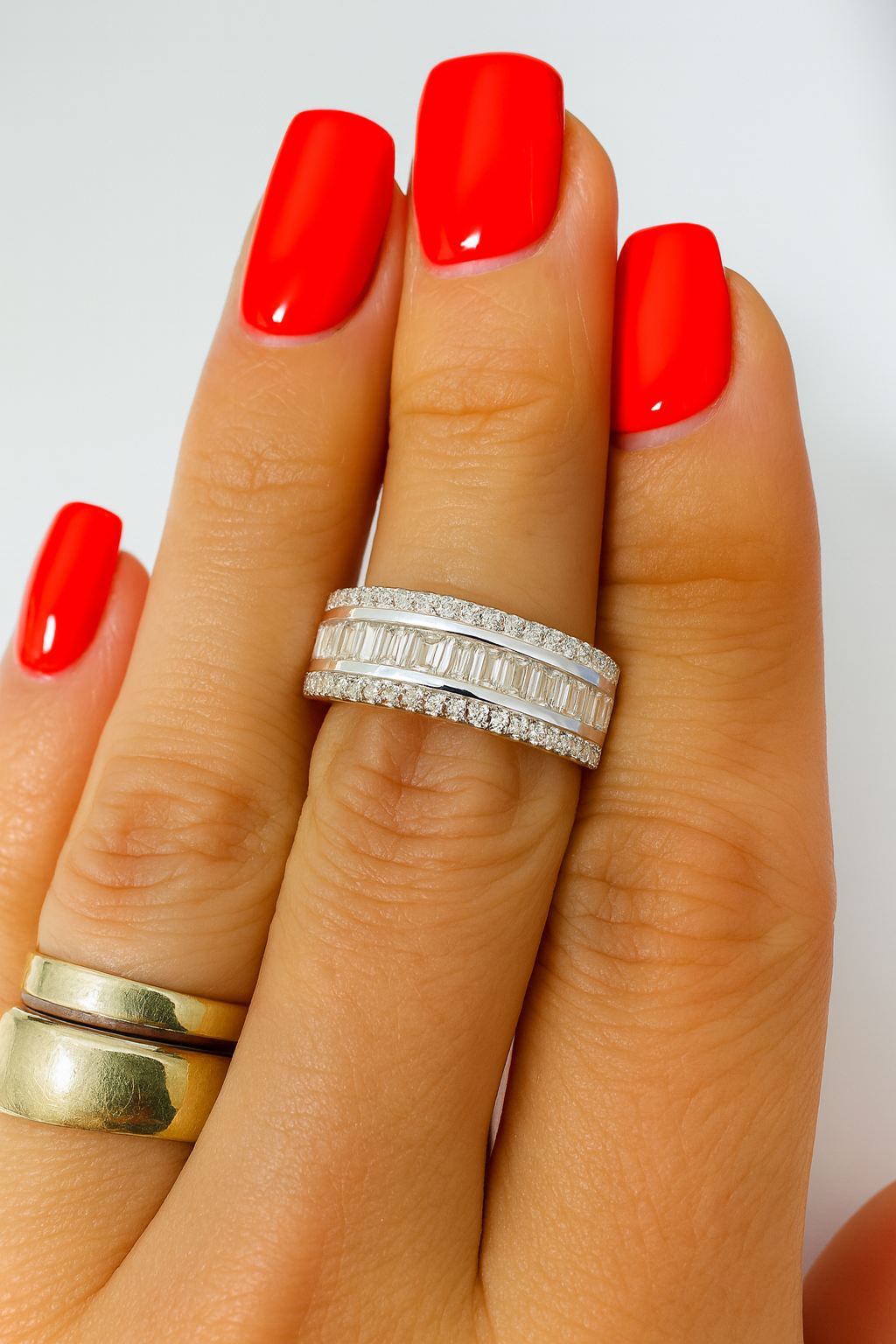 Inel modern din argint cu zirconii transparente, design premium baguette