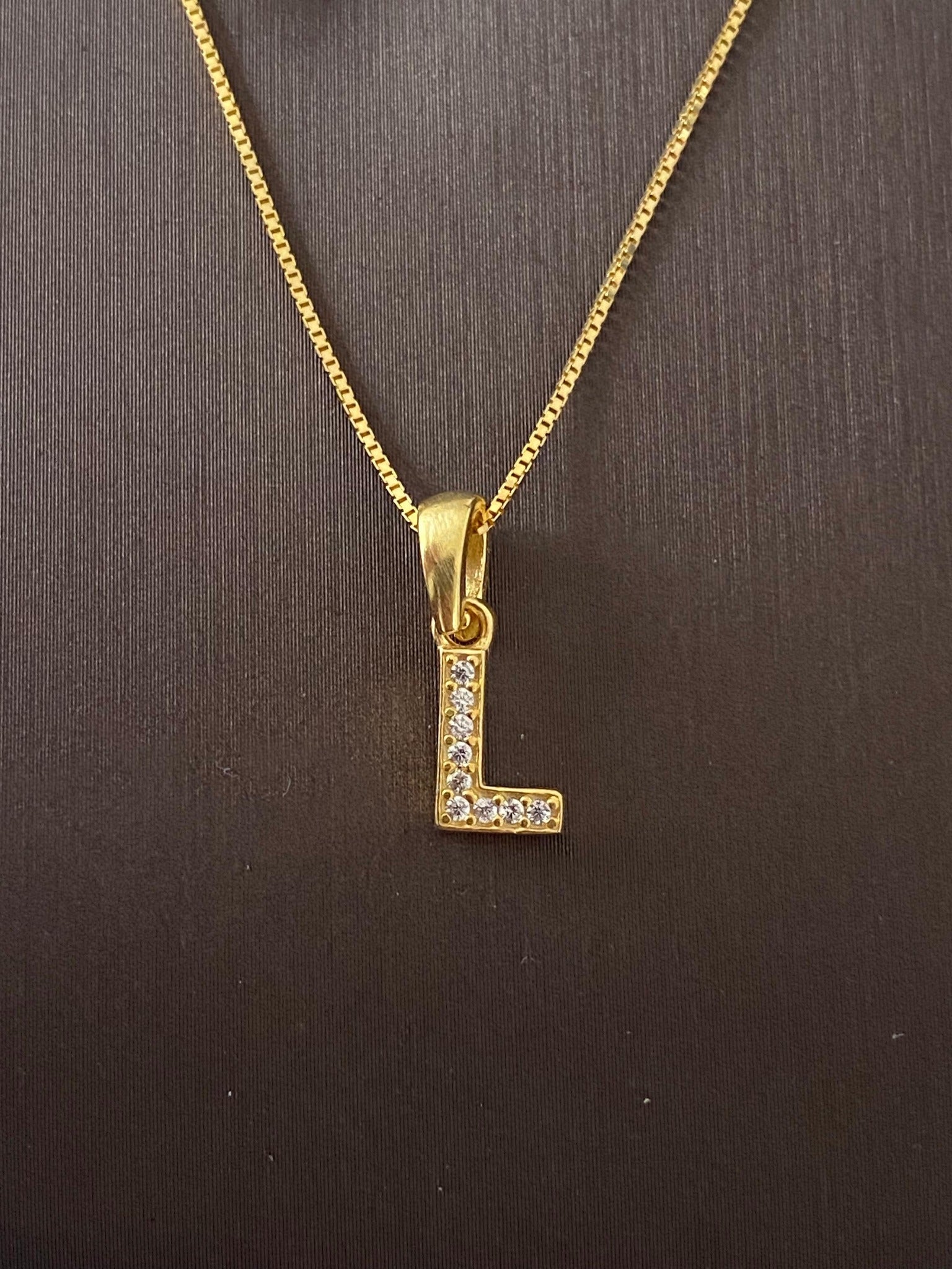 Cadou personalizat Laura Lavinia cutie bijuterii
