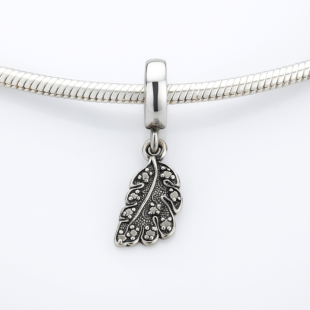Talisman frunză din argint 925 veritabil, 1.75g, charm compatibil Pandora, simbol al regenerării și echilibrului interior.