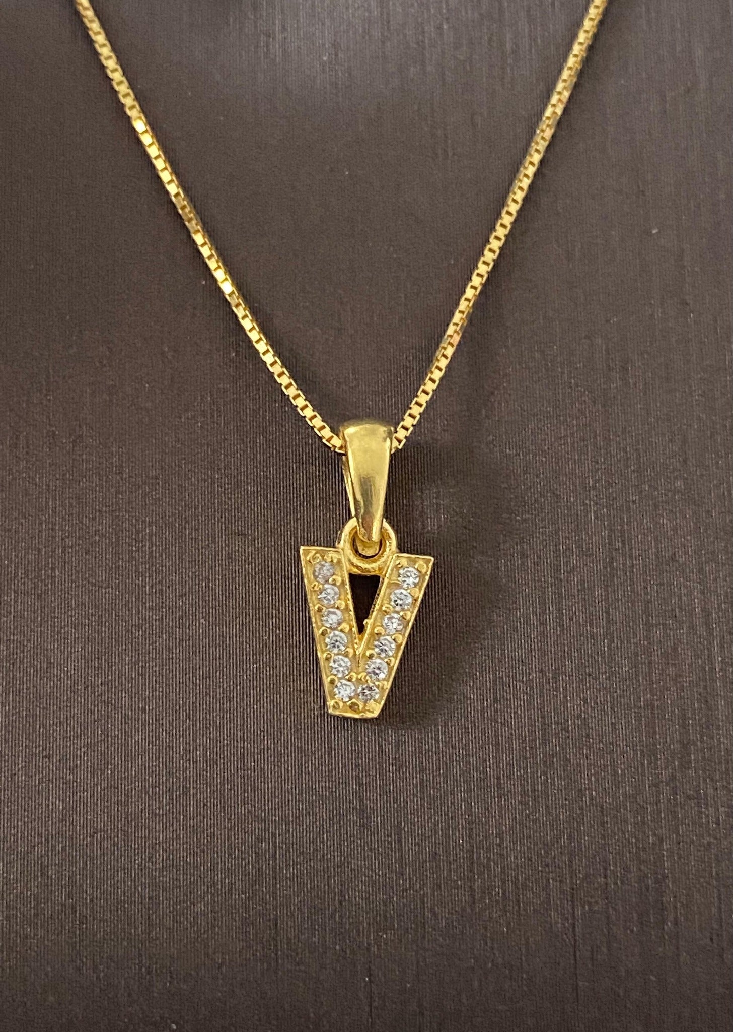 Cadou personalizat Valentina Victoria cutie bijuterii