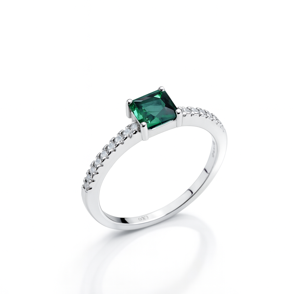 inel din argint 925 rodiat cu piatră verde pătrată 5x5 mm și zirconii laterale